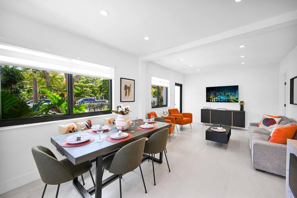Modern Private Oasis By Design District & Wynwood Apartment